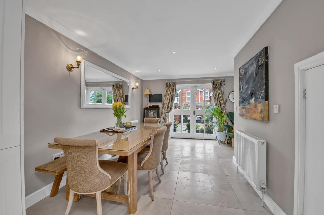 Stylish 3 Bedroom Townhouse For 5 Guests, Set In The Medieval Grid With Off Street Parking Bury St. Edmunds Zewnętrze zdjęcie