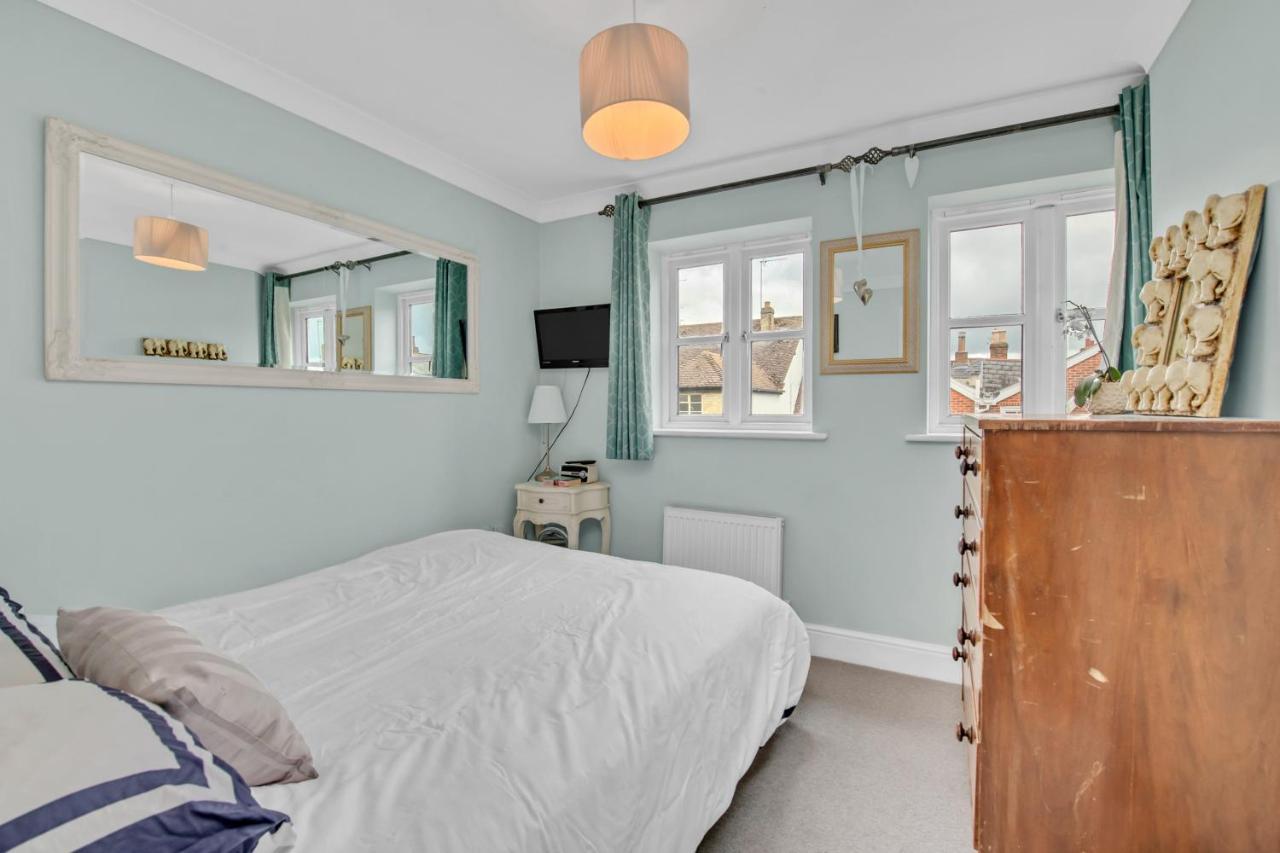 Stylish 3 Bedroom Townhouse For 5 Guests, Set In The Medieval Grid With Off Street Parking Bury St. Edmunds Zewnętrze zdjęcie